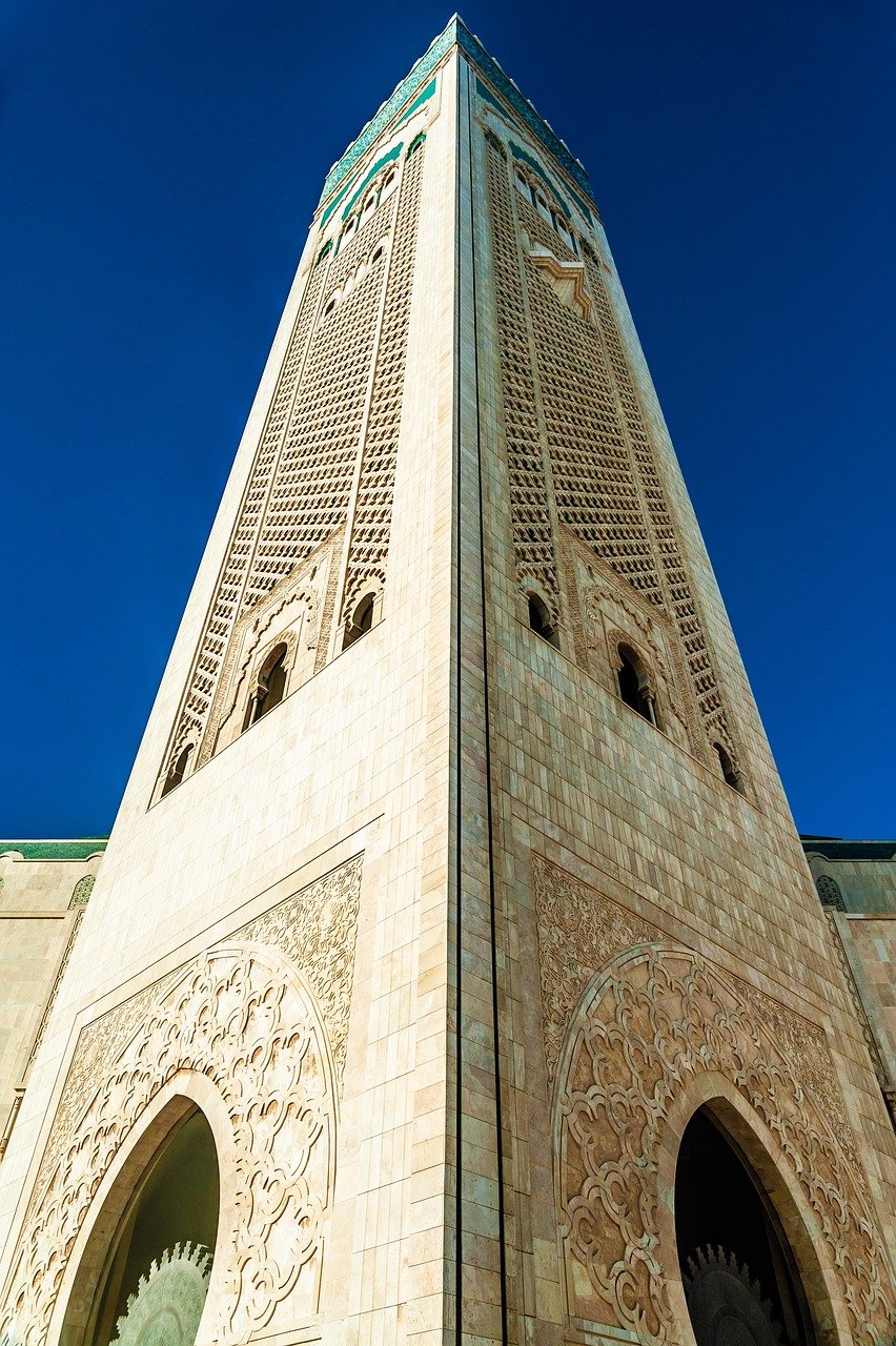 the hassan ii mosque, mosque, casablanca, morocco, africa, minaret, nature, mosquée, l'atlantique, sky, maroc, océan, atlantic, clouds, afrique, religion, building, moroccan, sea, architecture, arabic, travel, muslim